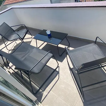 Apartman Mara *