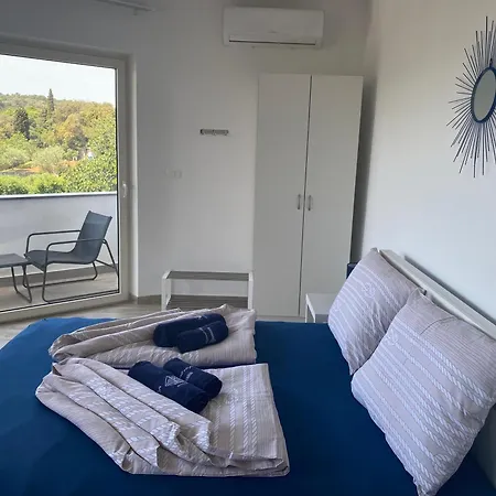 Mara Apartamento Pula