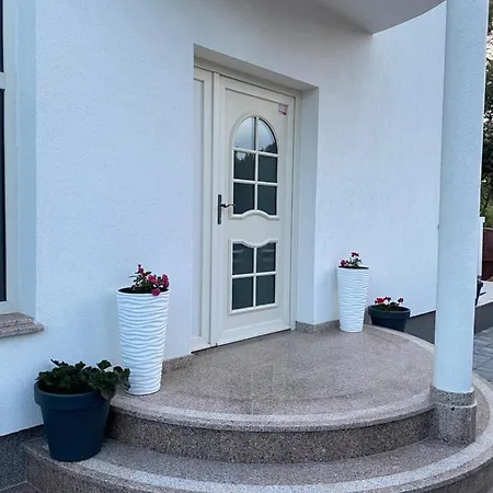 Mara Apartamento Pula