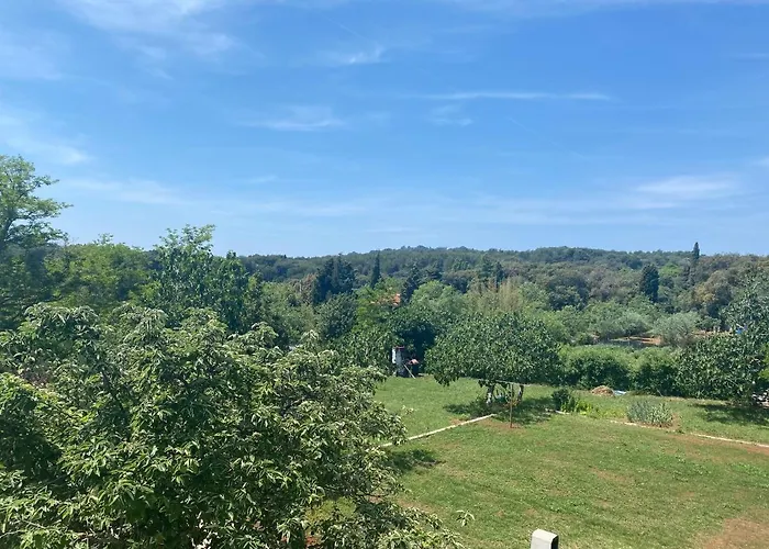 Διαμέρισμα Mara *